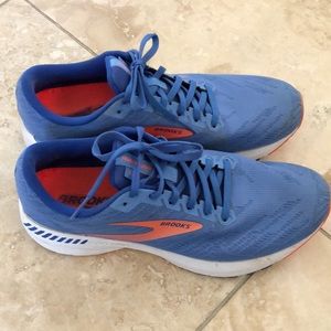 Brooks Ravenna 11 Women’s Size 10M